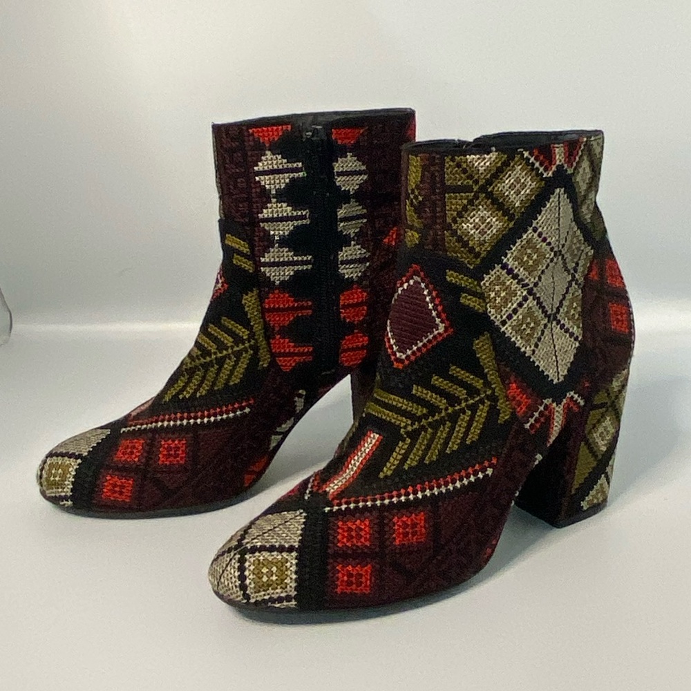 Rampage Native Inspired Stitched Patterned Ankle … - image 2
